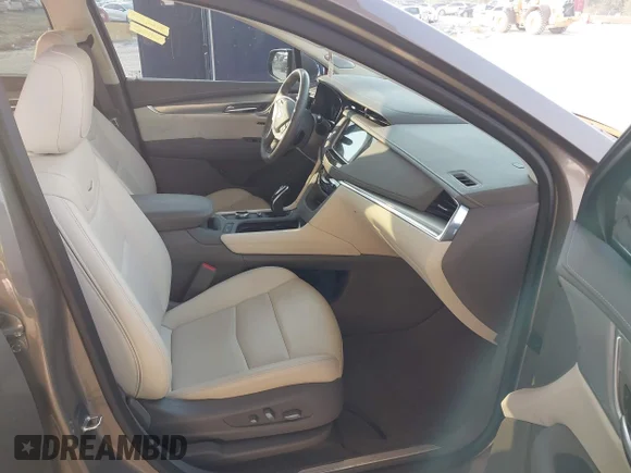✅ 2023 Cadillac XT5 FWD Premium Luxury • VIN: 1GYKNCRS7PZ147366 • Лот: 41280537. Опубліковано раніше на IAAI з пробігом 23 483 миль. Безкоштовний доступ до архіву аукціонних продажів зі США та докладний звіт про історію автомобіля на DreamBid. Зображення 5.