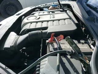 ✅ 2007 Volkswagen Eos • VIN: WVWAA71F27V049193 • Lot: 41449556. Wystawiony na IAAI z przebiegiem 144 680 mil. Bezpłatny archiwum sprzedaży aukcyjnych z USA i szczegółowy raport historii pojazdu na DreamBid. Zdjęcie 19.