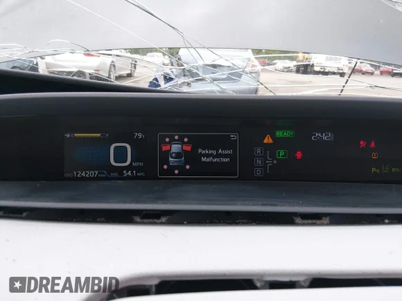 ✅ 2018 Toyota Prius Two • VIN: JTDKBRFUXJ3075662 • Лот: 45169314. Опубликован ранее на IAAI с пробегом 124 207 миль. Бесплатный доступ к архиву аукционных продаж из США и подробный отчёт об истории автомобиля на DreamBid. Изображение 7.