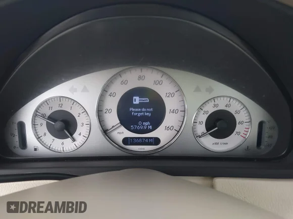 ✅ 2006 Mercedes-Benz CLK 500 • VIN: WDBTJ75J96F197369 • Лот: 41513020. Опубліковано раніше на IAAI з пробігом 136 874 миль. Безкоштовний доступ до архіву аукціонних продажів зі США та докладний звіт про історію автомобіля на DreamBid. Зображення 7.