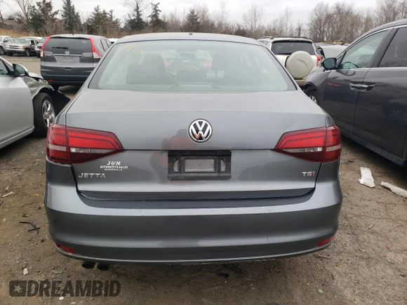 ✅ 2017 Volkswagen Jetta S • VIN: 3VW167AJ7HM287717 • Лот: 47390853. Опубліковано раніше на Copart з пробігом 106 766 миль. Безкоштовний доступ до архіву аукціонних продажів зі США та докладний звіт про історію автомобіля на DreamBid. Зображення 6.