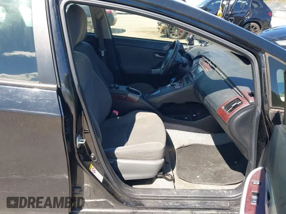 ✅ 2013 Toyota Prius Persona • VIN: JTDKN3DU8D5603232 • Lot: 45036289. Wystawiony na IAAI z przebiegiem 240 726 mil. Bezpłatny archiwum sprzedaży aukcyjnych z USA i szczegółowy raport historii pojazdu na DreamBid. Zdjęcie 5.