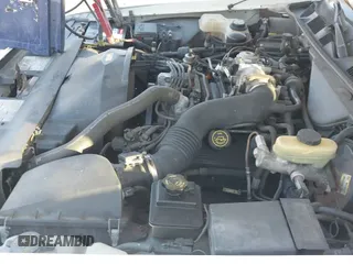 ✅ 1997 Ford Crown Victoria Police • VIN: 2FALP71W2VX212112 • Лот: 41373046. Опубликован ранее на IAAI с пробегом 170 049 миль. Бесплатный доступ к архиву аукционных продаж из США и подробный отчёт об истории автомобиля на DreamBid. Изображение 12.