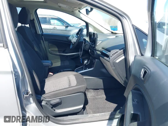 ✅ 2021 Ford EcoSport SE • VIN: MAJ3S2GE6MC406704 • Lot: 44888678. Wystawiony na IAAI z przebiegiem 19 762 mil. Bezpłatny archiwum sprzedaży aukcyjnych z USA i szczegółowy raport historii pojazdu na DreamBid. Zdjęcie 5.