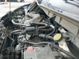 ✅ 2021 Ford Transit Cargo • VIN: 1FTBR1C87MKA81434 • Lot: 41759890. Wystawiony na IAAI z przebiegiem 221 227 mil. Bezpłatny archiwum sprzedaży aukcyjnych z USA i szczegółowy raport historii pojazdu na DreamBid. Zdjęcie 19.