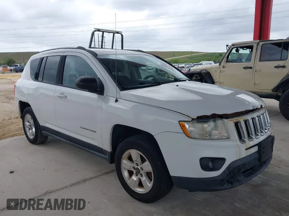 ✅ 2013 Jeep Compass Sport • VIN: 1C4NJCBA6DD130549 • Лот: 44729503. Опубликован ранее на IAAI с пробегом 232 400 миль. Бесплатный доступ к архиву аукционных продаж из США и подробный отчёт об истории автомобиля на DreamBid. Изображение 1.