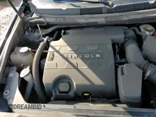 ✅ 2018 Lincoln MKT • VIN: 2LMHJ5NK9JBL02393 • Lot: 85747245. Wystawiony na Copart z przebiegiem 67 334 mil. Bezpłatny archiwum sprzedaży aukcyjnych z USA i szczegółowy raport historii pojazdu na DreamBid. Zdjęcie 14.