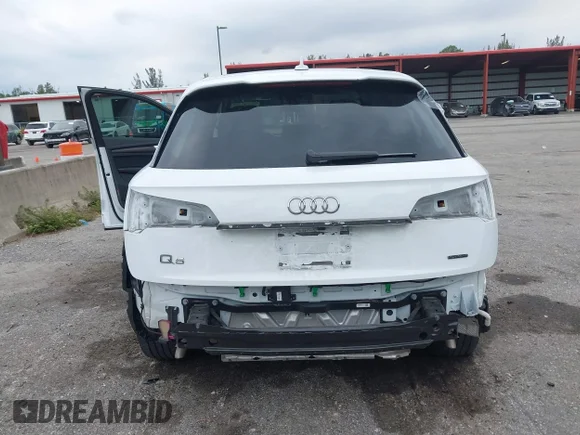 ✅ 2024 Audi Q5 S line Premium • VIN: WA1GAAFY3R2012962 • Lot: 44284280. Wystawiony na IAAI z przebiegiem 12 245 mil. Bezpłatny archiwum sprzedaży aukcyjnych z USA i szczegółowy raport historii pojazdu na DreamBid. Zdjęcie 6.