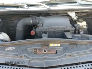 ✅ 2015 Mercedes-Benz Sprinter Cargo EXT • VIN: WD3PE8DC8F5969389 • Lot: 42111390. Wystawiony na IAAI z przebiegiem 112 666 mil. Bezpłatny archiwum sprzedaży aukcyjnych z USA i szczegółowy raport historii pojazdu na DreamBid. Zdjęcie 12.