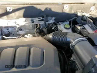 ✅ 2025 Volkswagen Atlas 2.0T Peak Edition • VIN: 1V2CR2CA5SC559739 • Lot: 90739095. Wystawiony na Copart z przebiegiem 6 889 mil. Bezpłatny archiwum sprzedaży aukcyjnych z USA i szczegółowy raport historii pojazdu na DreamBid. Zdjęcie 16.