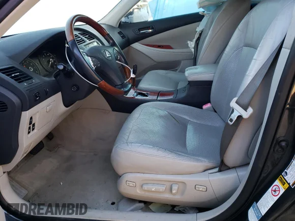✅ 2007 Lexus ES 330 • VIN: JTHBJ46GX72042352 • Lot: 77606974. Wystawiony na Copart z przebiegiem 157 639 mil. Bezpłatny archiwum sprzedaży aukcyjnych z USA i szczegółowy raport historii pojazdu na DreamBid. Zdjęcie 7.