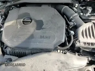 ✅ 2022 MINI Clubman Cooper S • VIN: WMWXJ1C08N2R64738 • Lot: 81523335. Wystawiony na Copart z przebiegiem 32 592 mil. Bezpłatny archiwum sprzedaży aukcyjnych z USA i szczegółowy raport historii pojazdu na DreamBid. Zdjęcie 13.