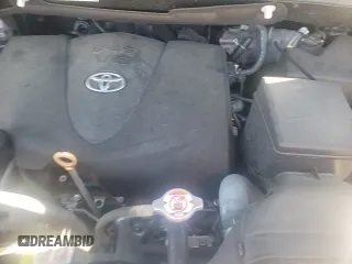 ✅ 2020 Toyota Sienna XLE Premium • VIN: 5TDYZ3DC4LS022275 • Lot: 89701025. Listed on Copart with 28,989 mi. Free auction sales archive from the USA and detailed vehicle history report at DreamBid. Image 17.