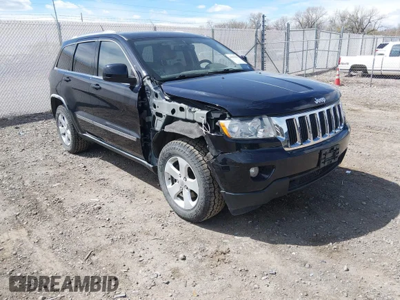 ✅ 2011 Jeep Grand Cherokee Laredo • VIN: 1J4RR4GG7BC563405 • Lot: 44845984. Wystawiony na IAAI z przebiegiem 134 455 mil. Bezpłatny archiwum sprzedaży aukcyjnych z USA i szczegółowy raport historii pojazdu na DreamBid. Zdjęcie 1.