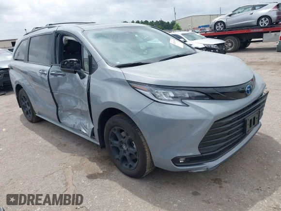 ✅ 2025 Toyota Sienna XSE • VIN: 5TDCSKFC8SS222399 • Лот: 45138778. Опубликован ранее на IAAI с пробегом 2 172 миль. Бесплатный доступ к архиву аукционных продаж из США и подробный отчёт об истории автомобиля на DreamBid. Изображение 1.