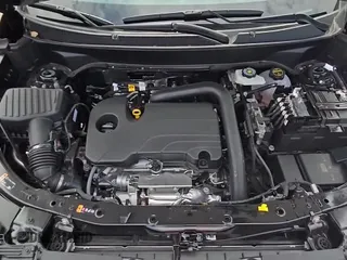 ✅ 2025 Chevrolet Equinox AWD LT • VIN: 3GNAXPEG4SL323060 • Lot: 62773415. Wystawiony na Copart z przebiegiem 6 711 mil. Bezpłatny archiwum sprzedaży aukcyjnych z USA i szczegółowy raport historii pojazdu na DreamBid. Zdjęcie 14.