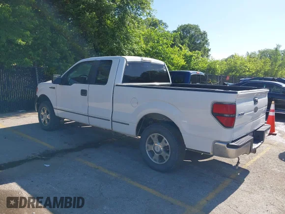 ✅ 2009 Ford F-150 XLT • VIN: 1FTRX12V99KC16139 • Lot: 42327510. Wystawiony na IAAI z przebiegiem 192 148 mil. Bezpłatny archiwum sprzedaży aukcyjnych z USA i szczegółowy raport historii pojazdu na DreamBid. Zdjęcie 3.