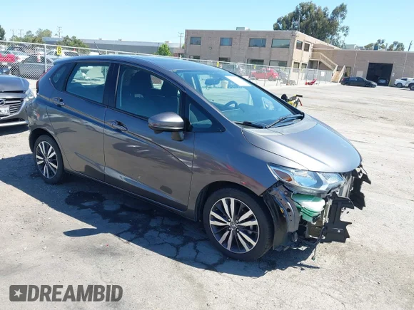 ✅ 2017 Honda Fit EX • VIN: 3HGGK5H70HM712736 • Лот: 45371137. Опубліковано раніше на IAAI з пробігом 50 235 миль. Безкоштовний доступ до архіву аукціонних продажів зі США та докладний звіт про історію автомобіля на DreamBid. Зображення 1.