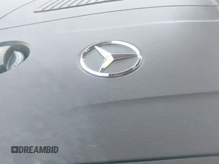 ✅ 2025 Mercedes-Benz E 350 • VIN: W1KLF4GB3SA116791 • Lot: 42222887. Listed on IAAI with 3,117 mi. Free auction sales archive from the USA and detailed vehicle history report at DreamBid. Image 19.