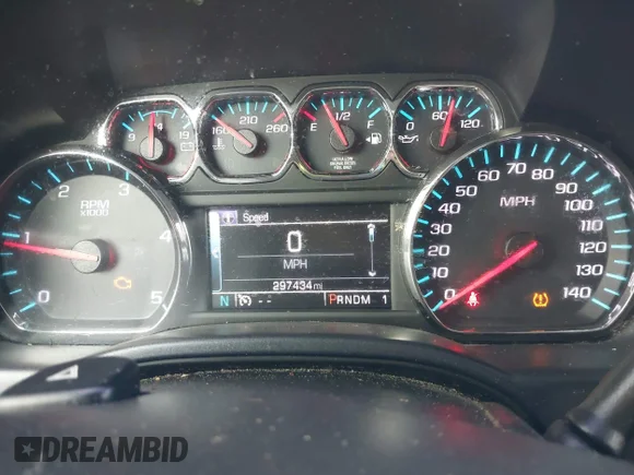 ✅ 2015 Chevrolet Silverado 2500HD LT • VIN: 1GC1KVE83FF562474 • Lot: 43705328. Wystawiony na IAAI z przebiegiem 297 434 mil. Bezpłatny archiwum sprzedaży aukcyjnych z USA i szczegółowy raport historii pojazdu na DreamBid. Zdjęcie 7.