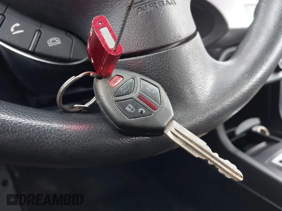 ✅ 2009 Mitsubishi Lancer ES • VIN: JA3AU26U09U003659 • Lot: 42891433. Wystawiony na IAAI z przebiegiem 172 749 mil. Bezpłatny archiwum sprzedaży aukcyjnych z USA i szczegółowy raport historii pojazdu na DreamBid. Zdjęcie 11.