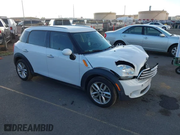 ✅ 2012 MINI Countryman • VIN: WMWZB3C51CWM02747 • Лот: 41350147. Опубліковано раніше на IAAI з пробігом 80 185 миль. Безкоштовний доступ до архіву аукціонних продажів зі США та докладний звіт про історію автомобіля на DreamBid. Зображення 1.