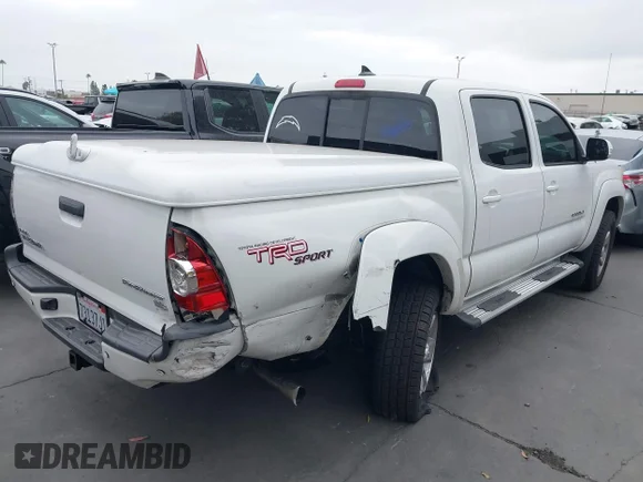 ✅ 2013 Toyota Tacoma PreRunner • VIN: 3TMJU4GN2DM150163 • Lot: 45102991. Listed on IAAI with 100,584 mi. Free auction sales archive from the USA and detailed vehicle history report at DreamBid. Image 4.