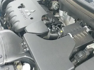 ✅ 2020 Mitsubishi Outlander ES • VIN: JA4AD2A38LZ019127 • Lot: 42371667. Wystawiony na IAAI z przebiegiem 98 581 mil. Bezpłatny archiwum sprzedaży aukcyjnych z USA i szczegółowy raport historii pojazdu na DreamBid. Zdjęcie 19.