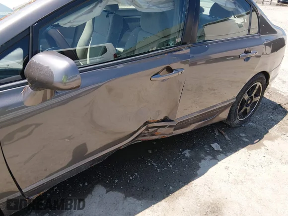 ✅ 2011 Honda Civic EX • VIN: 2HGFA1F81BH530147 • Lot: 45554320. Listed on IAAI with 122,742 mi. Free auction sales archive from the USA and detailed vehicle history report at DreamBid. Image 6.