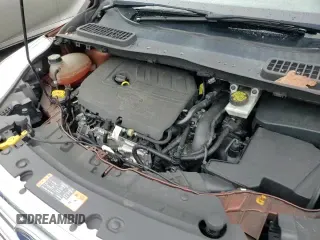 ✅ 2017 Ford Escape SE • VIN: 1FMCU9GD6HUC55105 • Лот: 93997735. Опубликован ранее на Copart с пробегом 142 120 миль. Бесплатный доступ к архиву аукционных продаж из США и подробный отчёт об истории автомобиля на DreamBid. Изображение 14.