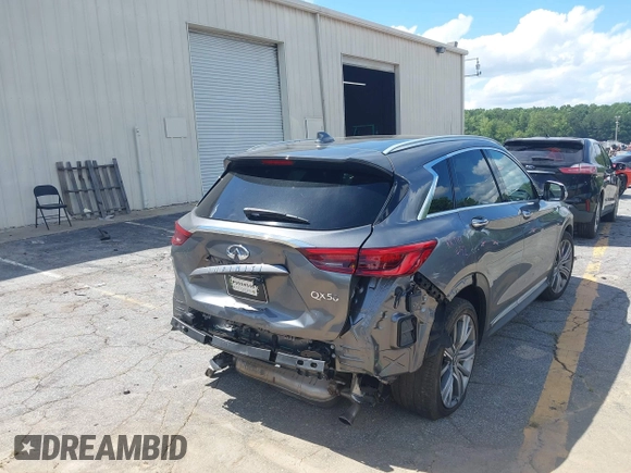 ✅ 2021 Infiniti QX50 Essential • VIN: 3PCAJ5CA3MF115346 • Lot: 42527602. Wystawiony na IAAI z przebiegiem 35 436 mil. Bezpłatny archiwum sprzedaży aukcyjnych z USA i szczegółowy raport historii pojazdu na DreamBid. Zdjęcie 4.