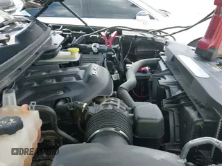 ✅ 2022 Jeep Grand Wagoneer Series II • VIN: 1C4SJVFJ8NS139713 • Лот: 42585321. Опубликован ранее на IAAI с пробегом 35 798 миль. Бесплатный доступ к архиву аукционных продаж из США и подробный отчёт об истории автомобиля на DreamBid. Изображение 19.