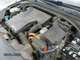 ✅ 2017 Hyundai Ioniq Blue • VIN: KMHC65LC8HU058095 • Lot: 42196164. Wystawiony na IAAI z przebiegiem 189 344 mil. Bezpłatny archiwum sprzedaży aukcyjnych z USA i szczegółowy raport historii pojazdu na DreamBid. Zdjęcie 19.