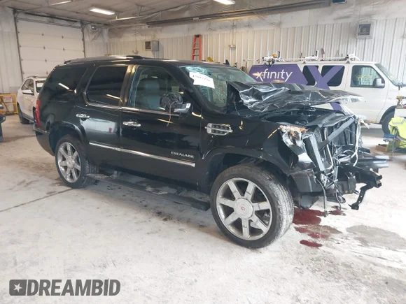 ✅ 2011 Cadillac Escalade Premium • VIN: 1GYS4CEF7BR163765 • Лот: 43037236. Опубликован ранее на IAAI с пробегом 223 335 миль. Бесплатный доступ к архиву аукционных продаж из США и подробный отчёт об истории автомобиля на DreamBid. Изображение 1.