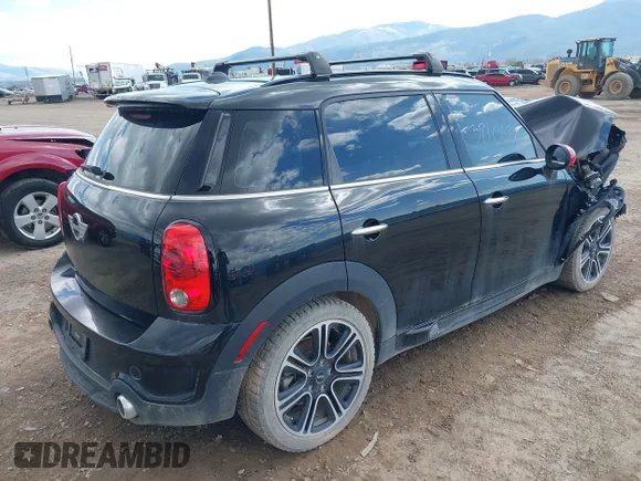 ✅ 2015 MINI Countryman S • VIN: WMWZC5C59FWM19146 • Lot: 42145218. Wystawiony na IAAI z przebiegiem 121 165 mil. Bezpłatny archiwum sprzedaży aukcyjnych z USA i szczegółowy raport historii pojazdu na DreamBid. Zdjęcie 4.