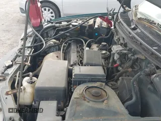 ✅ 1996 Toyota RAV4 • VIN: JT3HP10V5T0082199 • Lot: 43171802. Wystawiony na IAAI z przebiegiem 168 043 mil. Bezpłatny archiwum sprzedaży aukcyjnych z USA i szczegółowy raport historii pojazdu na DreamBid. Zdjęcie 12.