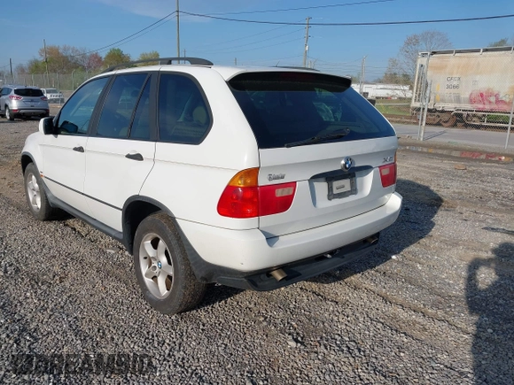 ✅ 2001 BMW X5 3.0i • VIN: WBAFA53511LM90036 • Lot: 42028287. Wystawiony na IAAI z przebiegiem 155 625 mil. Bezpłatny archiwum sprzedaży aukcyjnych z USA i szczegółowy raport historii pojazdu na DreamBid. Zdjęcie 3.