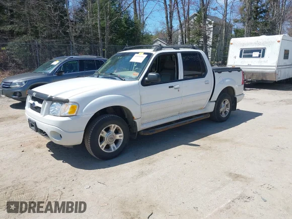 ✅ 2004 Ford Explorer Sport Trac XLS • VIN: 1FMDU77K94UC07938 • Lot: 42099383. Wystawiony na IAAI z przebiegiem 232 789 mil. Bezpłatny archiwum sprzedaży aukcyjnych z USA i szczegółowy raport historii pojazdu na DreamBid. Zdjęcie 2.