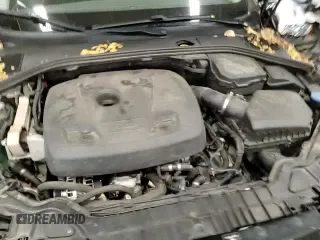 ✅ 2017 Volvo V60 • VIN: YV440MWK2H1030301 • Lot: 90981605. Listed on Copart with 104,389 mi. Free auction sales archive from the USA and detailed vehicle history report at DreamBid. Image 14.