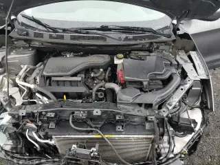 ✅ 2018 Nissan Rogue SV • VIN: JN1BJ1CP9JW152042 • Lot: 69282005. Wystawiony na Copart z przebiegiem 89 512 mil. Bezpłatny archiwum sprzedaży aukcyjnych z USA i szczegółowy raport historii pojazdu na DreamBid. Zdjęcie 17.