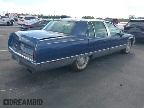✅ 1994 Cadillac Fleetwood • VIN: 1G6DW52PXRR718870 • Lot: 43356966. Wystawiony na IAAI z przebiegiem 82 415 mil. Bezpłatny archiwum sprzedaży aukcyjnych z USA i szczegółowy raport historii pojazdu na DreamBid. Zdjęcie 4.