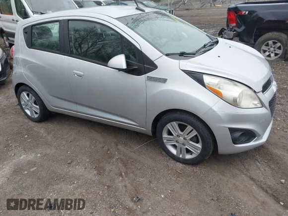 ✅ 2013 Chevrolet Spark LS • VIN: KL8CB6S90DC560541 • Lot: 44772602. Wystawiony na IAAI z przebiegiem 112 085 mil. Bezpłatny archiwum sprzedaży aukcyjnych z USA i szczegółowy raport historii pojazdu na DreamBid. Zdjęcie 1.