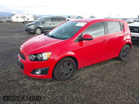 ✅ 2016 Chevrolet Sonic LT • VIN: 1G1JC6SG9G4168661 • Lot: 44002224. Wystawiony na IAAI z przebiegiem 68 554 mil. Bezpłatny archiwum sprzedaży aukcyjnych z USA i szczegółowy raport historii pojazdu na DreamBid. Zdjęcie 2.
