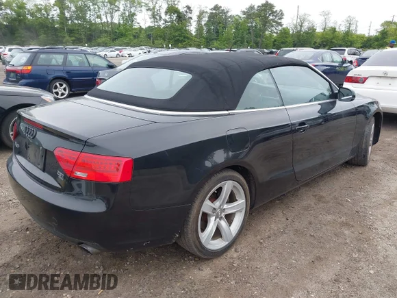 ✅ 2014 Audi A5 Premium Plus • VIN: WAULFAFH3EN007434 • Lot: 42311381. Wystawiony na IAAI z przebiegiem 141 105 mil. Bezpłatny archiwum sprzedaży aukcyjnych z USA i szczegółowy raport historii pojazdu na DreamBid. Zdjęcie 4.