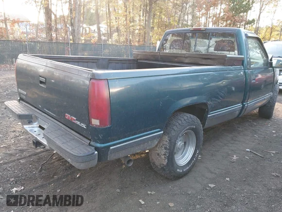 ✅ 1995 GMC Sierra 1500 • VIN: 1GTEC14H6SZ515814 • Lot: 43680085. Wystawiony na IAAI z przebiegiem 231 908 mil. Bezpłatny archiwum sprzedaży aukcyjnych z USA i szczegółowy raport historii pojazdu na DreamBid. Zdjęcie 4.