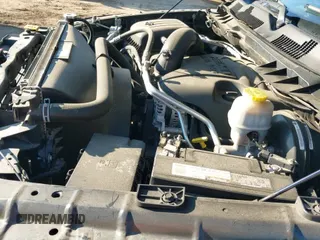 2018 Ram 1500 Tradesman z VIN 1C6RR6FT9JS171232, wystawiony jako IAAI lot #41647005 z przebiegiem 72 896 mil mil oraz . Historia ofert i sprzedaży dostępna na DreamBid. Obrazek 21.