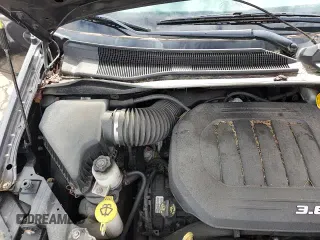 ✅ 2018 Dodge Grand Caravan GT • VIN: 2C4RDGEG7JR361050 • Лот: 84882055. Опубликован ранее на Copart с пробегом 130 805 миль. Бесплатный доступ к архиву аукционных продаж из США и подробный отчёт об истории автомобиля на DreamBid. Изображение 13.