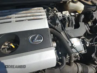 ✅ 2020 Lexus UX 250h • VIN: JTHX9JBH7L2030097 • Lot: 85845925. Wystawiony na Copart z przebiegiem 84 613 mil. Bezpłatny archiwum sprzedaży aukcyjnych z USA i szczegółowy raport historii pojazdu na DreamBid. Zdjęcie 15.