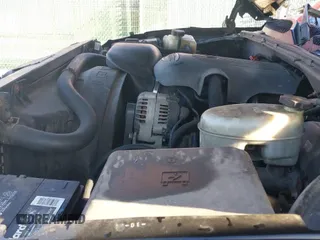 ✅ 2004 Chevrolet Silverado 1500 Z71 • VIN: 2GCEK13T441379543 • Lot: 43700681. Wystawiony na IAAI z przebiegiem 218 175 mil. Bezpłatny archiwum sprzedaży aukcyjnych z USA i szczegółowy raport historii pojazdu na DreamBid. Zdjęcie 20.