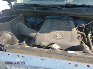 ✅ 2019 Toyota Tundra SR5 • VIN: 5TFDW5F13KX789686 • Лот: 71045115. Опубликован ранее на Copart с пробегом 92 466 миль. Бесплатный доступ к архиву аукционных продаж из США и подробный отчёт об истории автомобиля на DreamBid. Изображение 16.